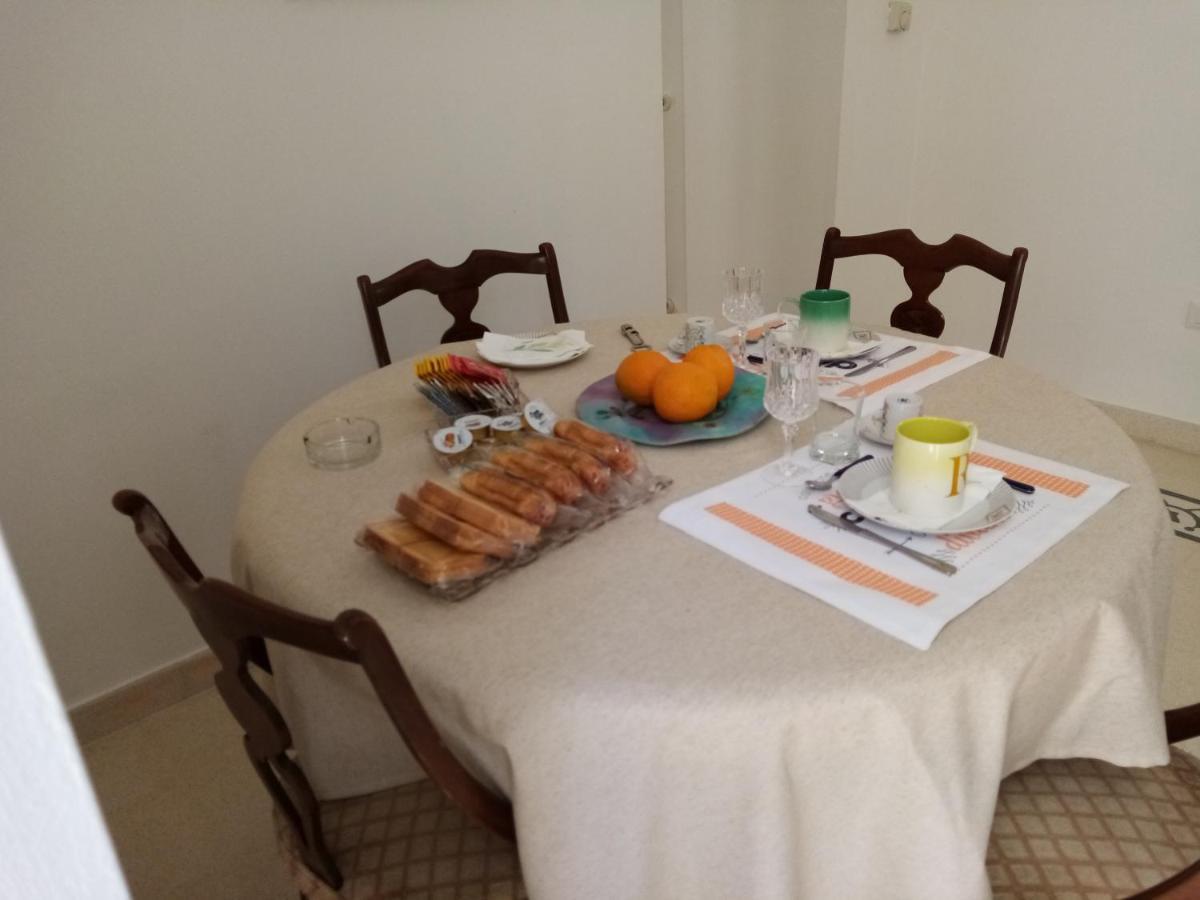 Dimora Storica Le Perle Bed & Breakfast Лече Екстериор снимка
